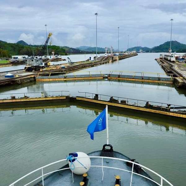 Tránsito Por El Canal De Panamá